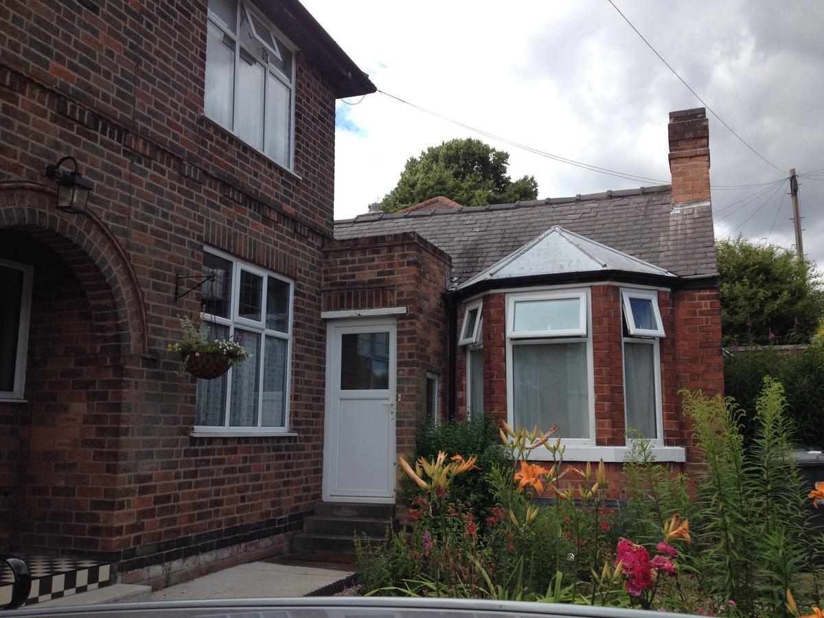 Bramblhen Villa Nottingham Bagian luar foto